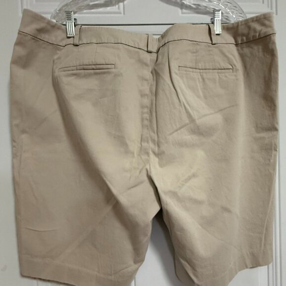 Talbot Women's Shorts SZ 18W Coastal Aloha - Picture 2 of 5